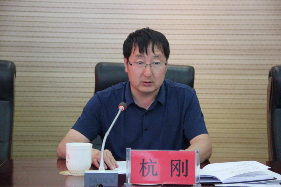 内蒙古九五至尊科技与鄂尔多斯职业学院举行“双师型”西席作育培训基地、西席企业实践流动站签约授牌仪式_九五至尊