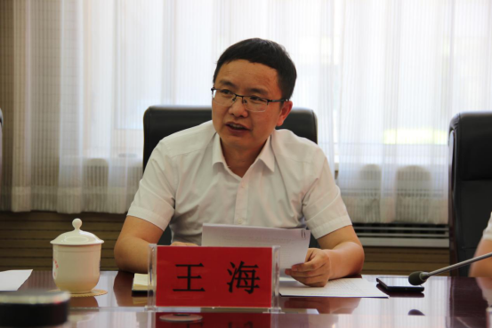 内蒙古九五至尊科技与鄂尔多斯职业学院举行“双师型”西席作育培训基地、西席企业实践流动站签约授牌仪式_九五至尊